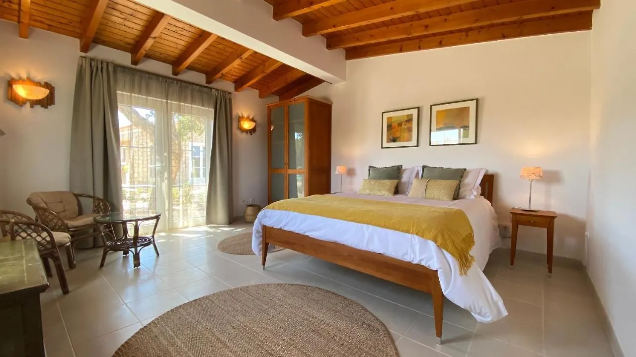 Sussurros Do Monte Bed and Breakfast Aljezur 0*,
