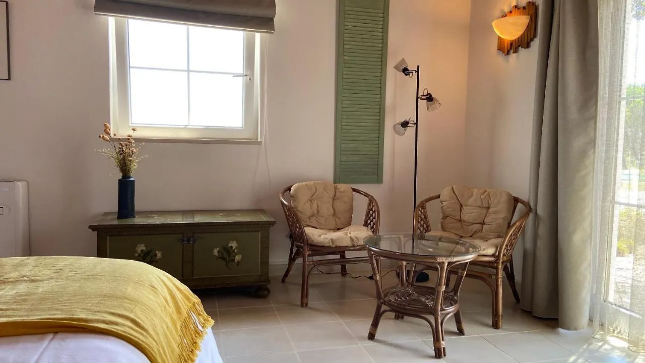 Sussurros Do Monte Bed and Breakfast Aljezur Bed & Breakfast