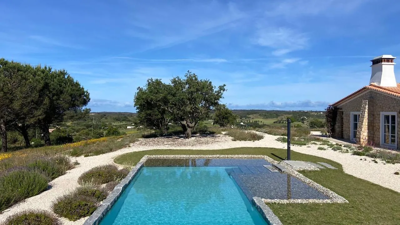 Sussurros Do Monte Bed and Breakfast Aljezur